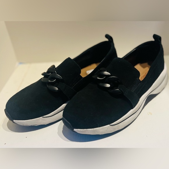 Blondo Slip On Loafers Sz 10 Black White Comfort Braided Accessories On Top - Picture 1 of 5
